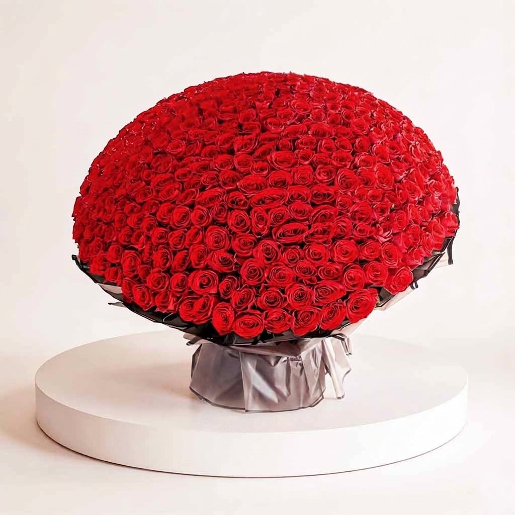 500 Red Roses Grand Bouquet